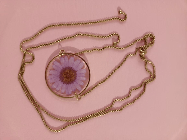 Modèle unique - Collier Fleur séchée - Marguerite rose
