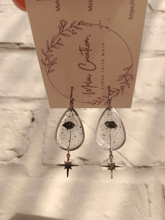 Boucles fleurs séchées noires &amp; paillettes 