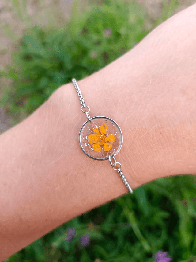 Bracelet Fleur séchée Orange &amp; paillettes 